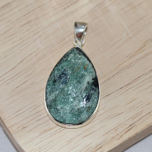 Emerald Horizon – Druzy Malachite Pendant