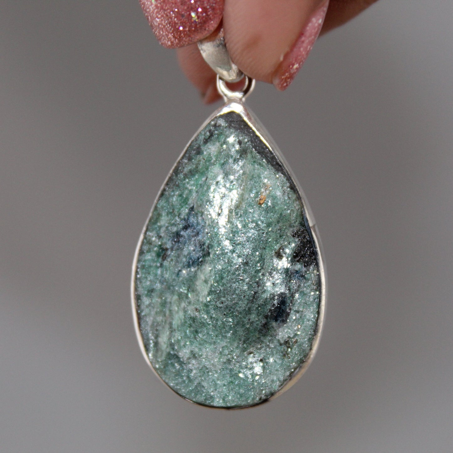 Emerald Horizon – Druzy Malachite Pendant