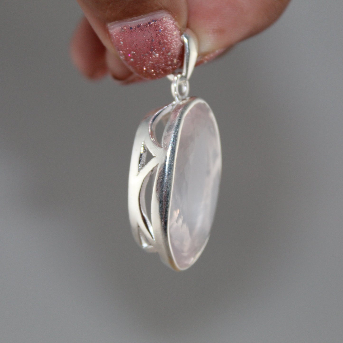 Blush Radiance – Faceted Rose Quartz Pendant