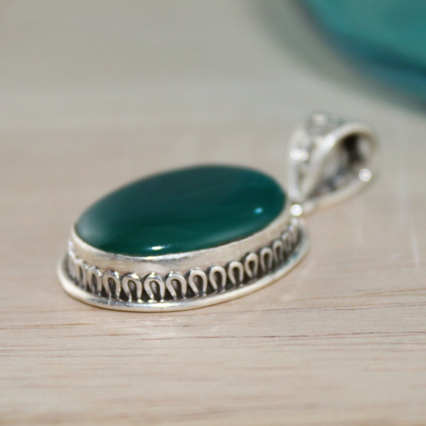 Verdant Calm – Green Onyx Pendant