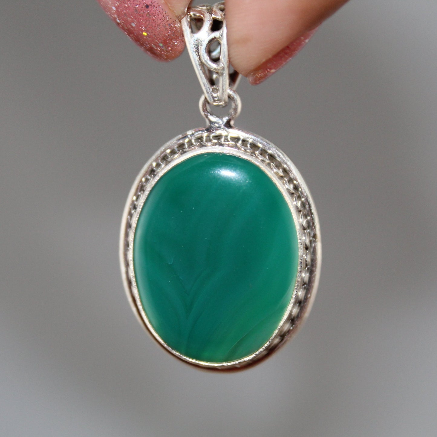 Verdant Calm – Green Onyx Pendant